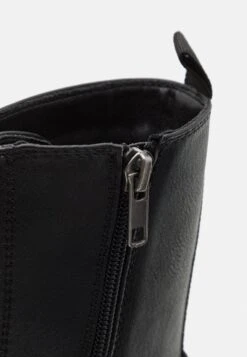 Pier One Veterboots - Black 11 Pier One Veterboots - Black -Herenkleding Winkel 039c123f8b4b4151b8d0bff251574ade