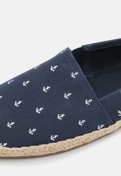 Pier One Espadrilles - Dark Blue 11 Pier One Espadrilles - Dark Blue -Herenkleding Winkel 091d4b1a953b49a985a71f0bee24095f