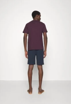 Pier One Pyjama - Dark Blue/Bordeaux 11 Pier One Pyjama - Dark Blue/Bordeaux -Herenkleding Winkel 19f3d0125f164a408f44d4b9770cce64