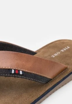 Pier One Leather - Teensandalen - Cognac -Herenkleding Winkel 1f87f71132da493d87a878e247d137ba