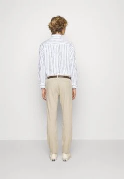 Pier One Chino - Beige -Herenkleding Winkel 2c81239093b2471a99ea1f7edf49394c