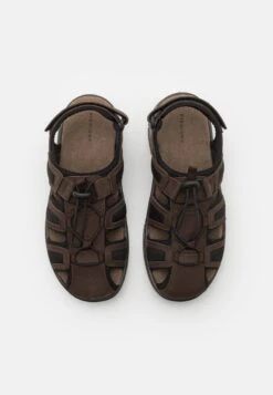 Pier One Leather - Outdoorsandalen - Brown -Herenkleding Winkel 2f7ff40eeede463ba421d45819843353
