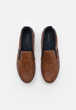 Pier One Unisex - Sneakers Laag - Cognac -Herenkleding Winkel 460ddb3d844e4278af49e76064f51088