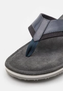 Pier One Leather - Teensandalen - Blue -Herenkleding Winkel 50c49d2b3015483b8a98ff7b74229b5f