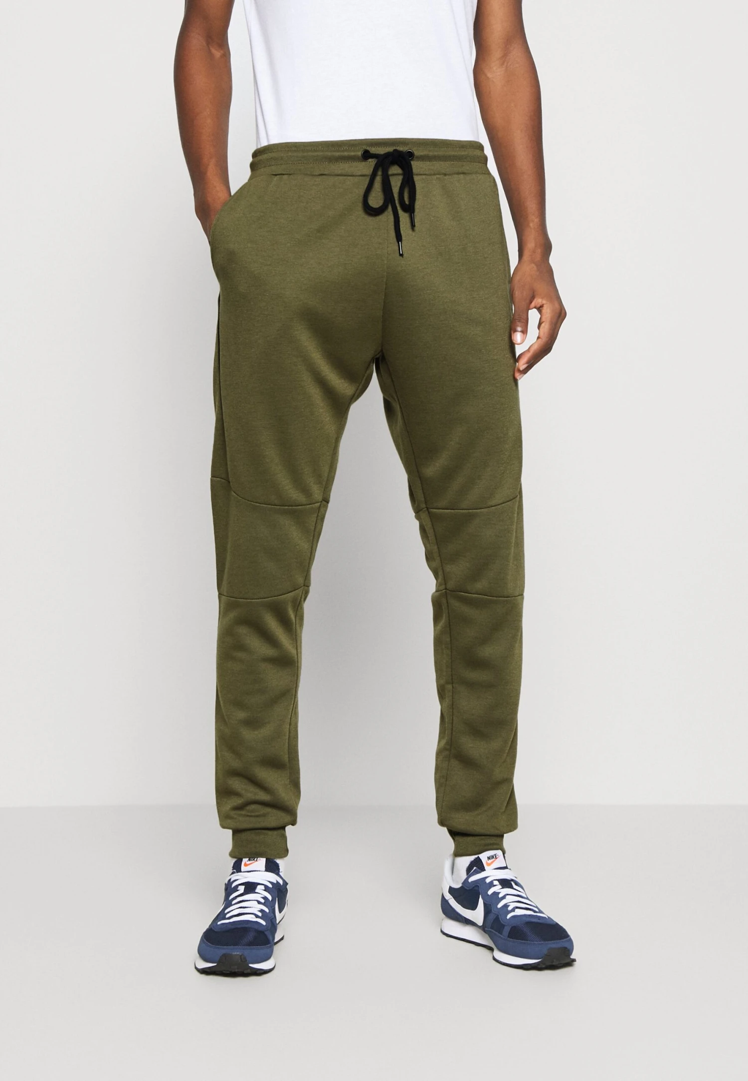 Pier One Trainingsbroek - Olive 1 Pier One Trainingsbroek - Olive