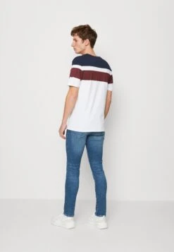 Pier One T-Shirt Print - White -Herenkleding Winkel 5b14b64c9c9a4349a442b3e78c88f075