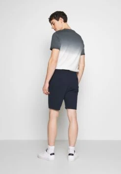 Pier One 2 Pack - Shorts - Dark Blue/Black 8 Pier One 2 Pack - Shorts - Dark Blue/Black -Herenkleding Winkel 60b2d105e6494f4ca2476d0a45d4d46a