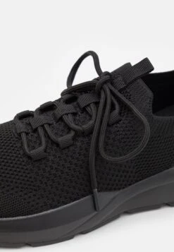 Pier One Unisex - Sneakers Laag - Black 11 Pier One Unisex - Sneakers Laag - Black -Herenkleding Winkel 65995386a3d84cd3a2106406efd96c10