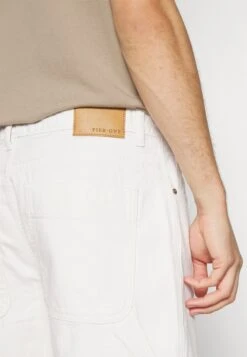 Pier One Carpenter Colored Twill- Straight Leg Jeans - Off-White 15 Pier One Carpenter Colored Twill- Straight Leg Jeans - Off-White -Herenkleding Winkel 6ab9ac206d634ef2960024847cf7be03