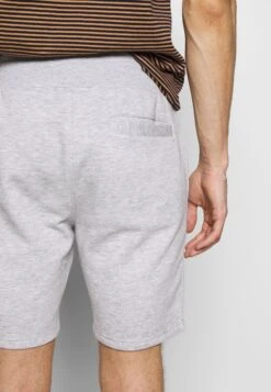 Pier One 2 Pack - Shorts -Light Grey /Black 11 Pier One 2 Pack - Shorts -Light Grey /Black -Herenkleding Winkel 6ba6400f66f84542b84ee27faefc2a3b