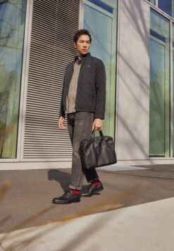 Pier One Leather - Veterschoenen - Black 10 Pier One Leather - Veterschoenen - Black -Herenkleding Winkel 6c614df4222a4f3185b9d5cc4267bfb8