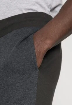 Pier One Trainingsbroek - Dark Grey -Herenkleding Winkel 7330a65cce2c4272b5ca30f392b2c466