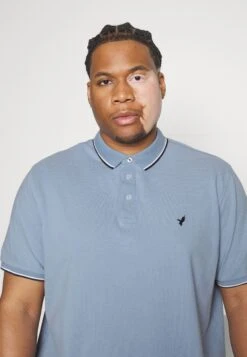 Pier One Poloshirt - Light Blue 9 Pier One Poloshirt - Light Blue -Herenkleding Winkel 74e9751cbda04c418ae802e7ac79af9f