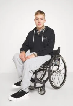 Pier One Trainingsbroek - Mottled Light Grey 12 Pier One Trainingsbroek - Mottled Light Grey -Herenkleding Winkel 773a03b4faab4f3fa3492bdf41677c66