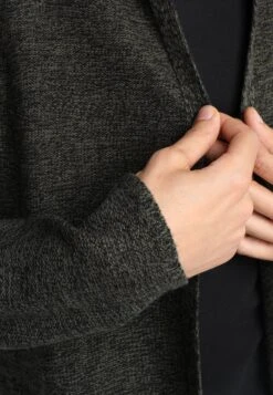 Pier One Vest - Black/Olive 11 Pier One Vest - Black/Olive -Herenkleding Winkel 77cc56baa8d64ff08fd27eaa2cfca327