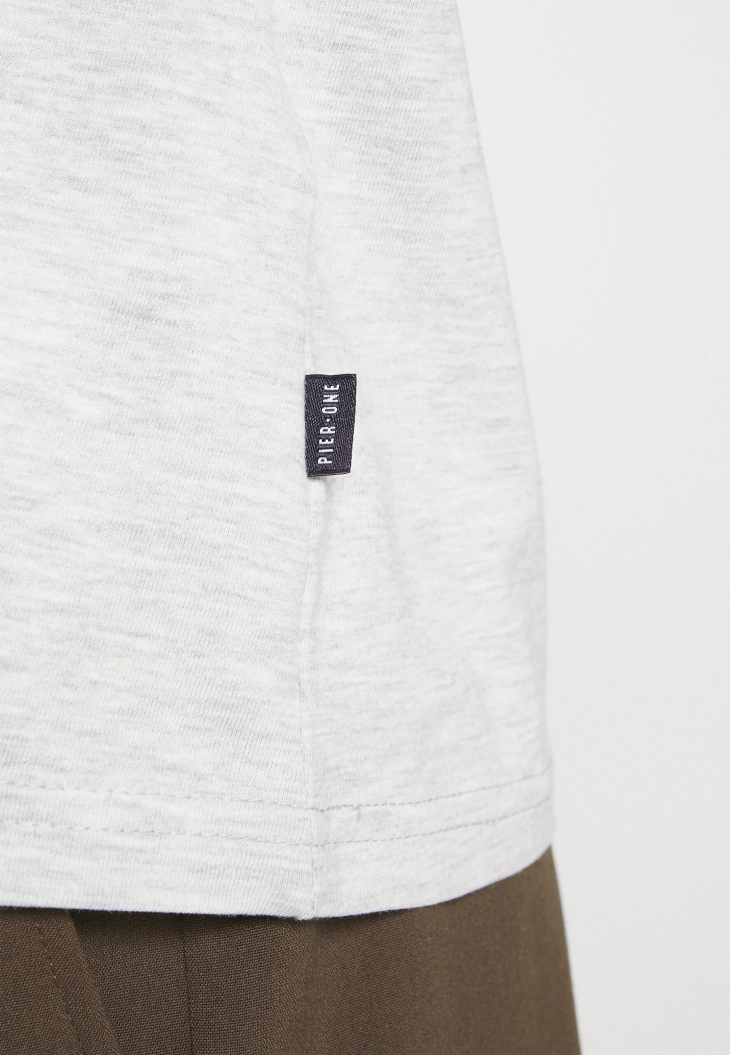 Pier One 5 Pack - T-Shirt Basic - Light Grey - 101_White - 001_Green - 602 8 Pier One 5 Pack - T-Shirt Basic - Light Grey - 101_White - 001_Green - 602 - Afbeelding 8