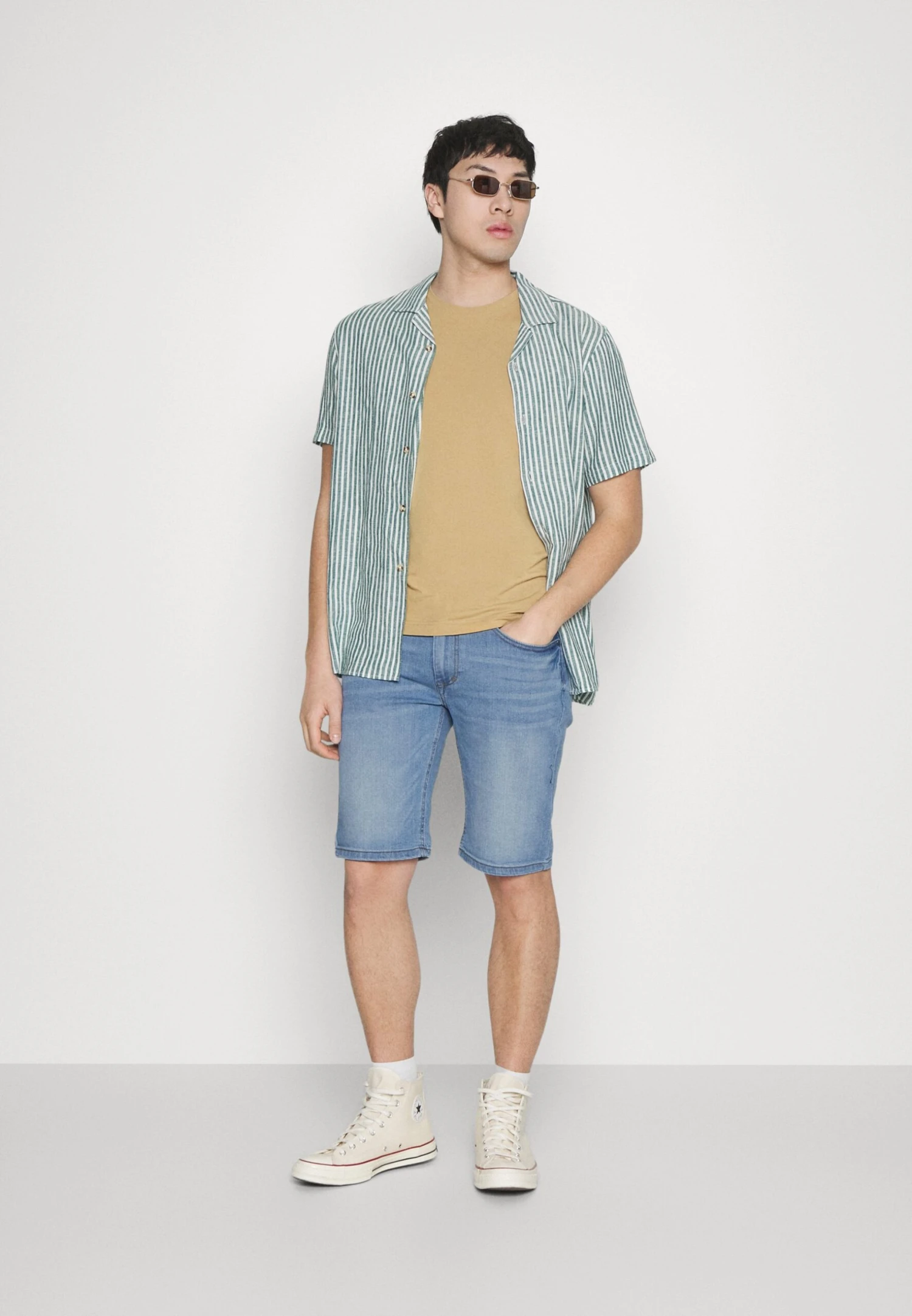 Pier One Jeansshort - Light Blue Denim 1 Pier One Jeansshort - Light Blue Denim