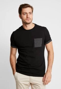 Pier One T-Shirt Print - Black
