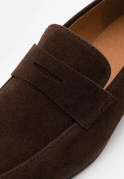 Pier One Instappers - Dark Brown 11 Pier One Instappers - Dark Brown -Herenkleding Winkel adb487ce627a49db9251319ed9f14cab