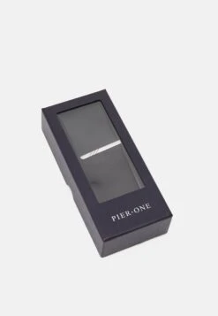 Pier One Set - Stropdas - Black 7 Pier One Set - Stropdas - Black -Herenkleding Winkel b6f134e0211046c2b37e1bc8ea8571a9