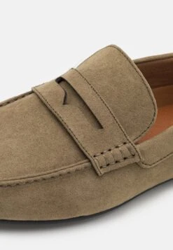 Pier One Unisex - Mocassins - Olive -Herenkleding Winkel b83ce5023459458684cd77d6054024cf