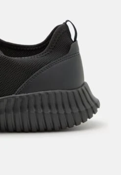 Pier One Sneakers Laag - Black -Herenkleding Winkel da21a0204b9943a1b0a5be03e6d2430f