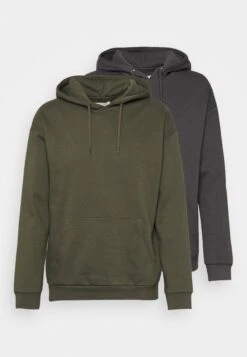 Pier One 2 Pack - Hoodie - Olive/Grey 12 Pier One 2 Pack - Hoodie - Olive/Grey -Herenkleding Winkel e9b77bcede62405a96690341784f3595